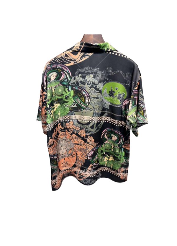 Luxury Baroque Medallion Print Short Sleeve Shirt | Silk-Touch Breathable Men's Resort Wear
